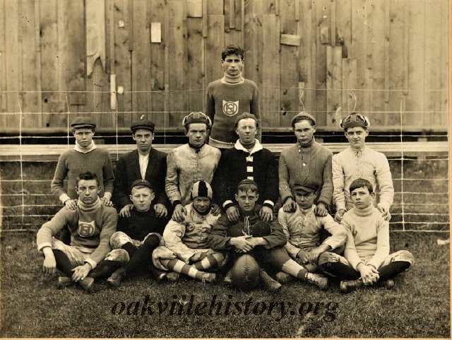 Oakville High School Football Team, 1913